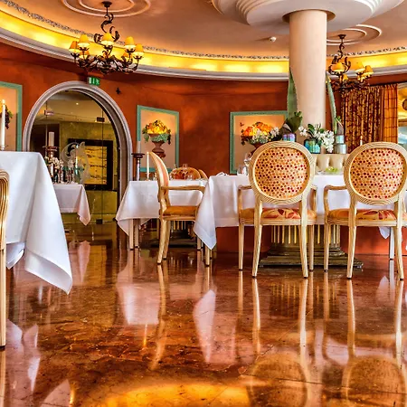 Eden Roc - The Leading Of The World Szálloda 5*