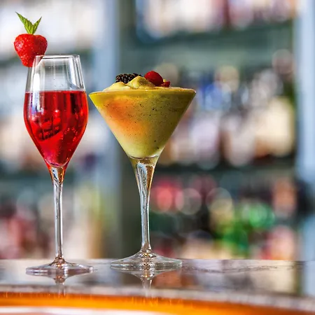 מלון Eden Roc - The Leading Of The World אסקונה