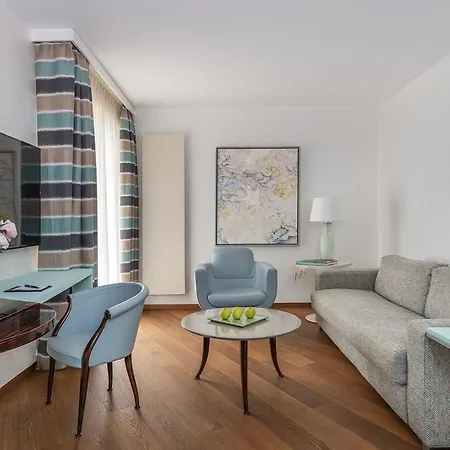 Eden Roc - The Leading Of The World 5* אסקונה