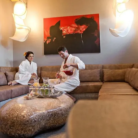 Eden Roc - The Leading Of The World מלון 5*