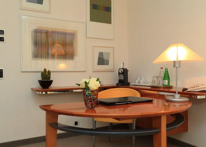 Eden Roc - The Leading Of The World 5*