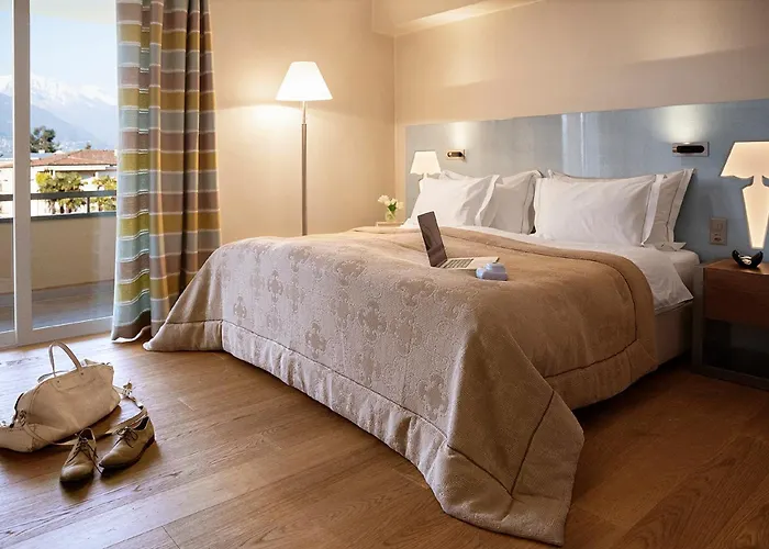 Eden Roc - The Leading Of The World